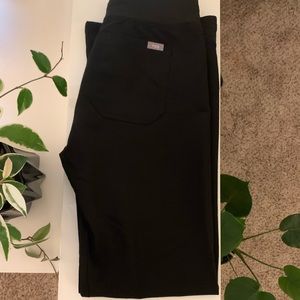 Figs Livingston Black SR NWOT